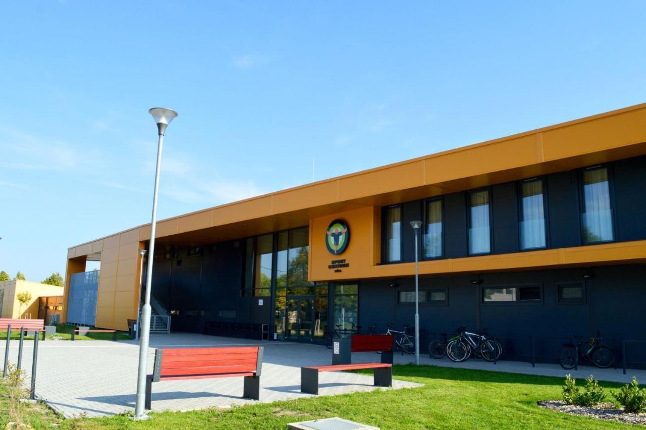 Sport Centrum Apartman Papa Exterior photo